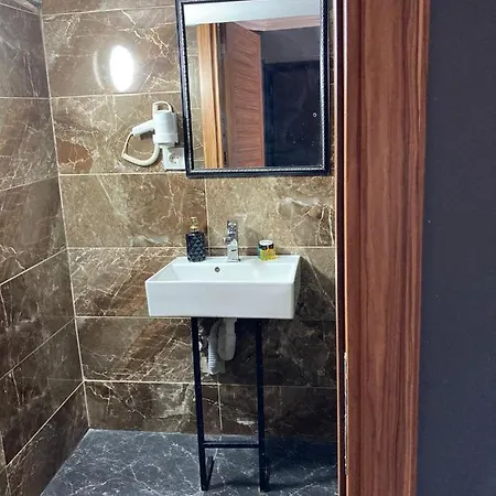 Deluxe * Κωνσταντινούπολη